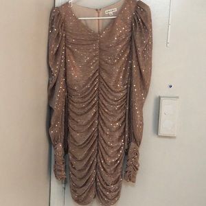 SOLD !!!For love and lemons 🍋 dress size M